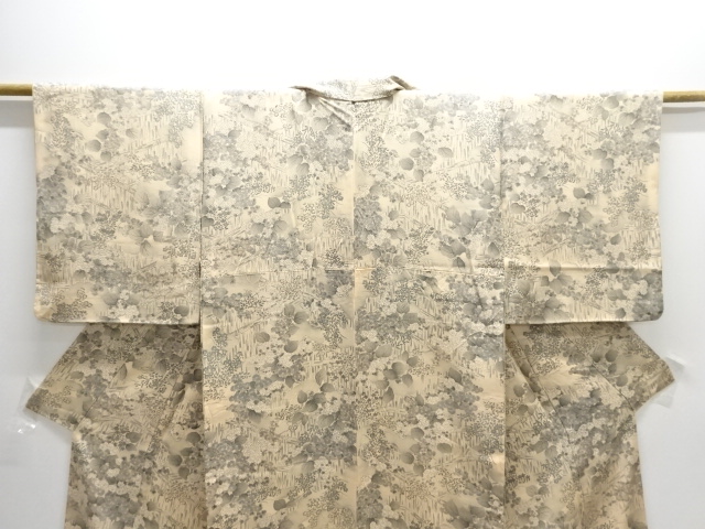  草花模様小紋着物